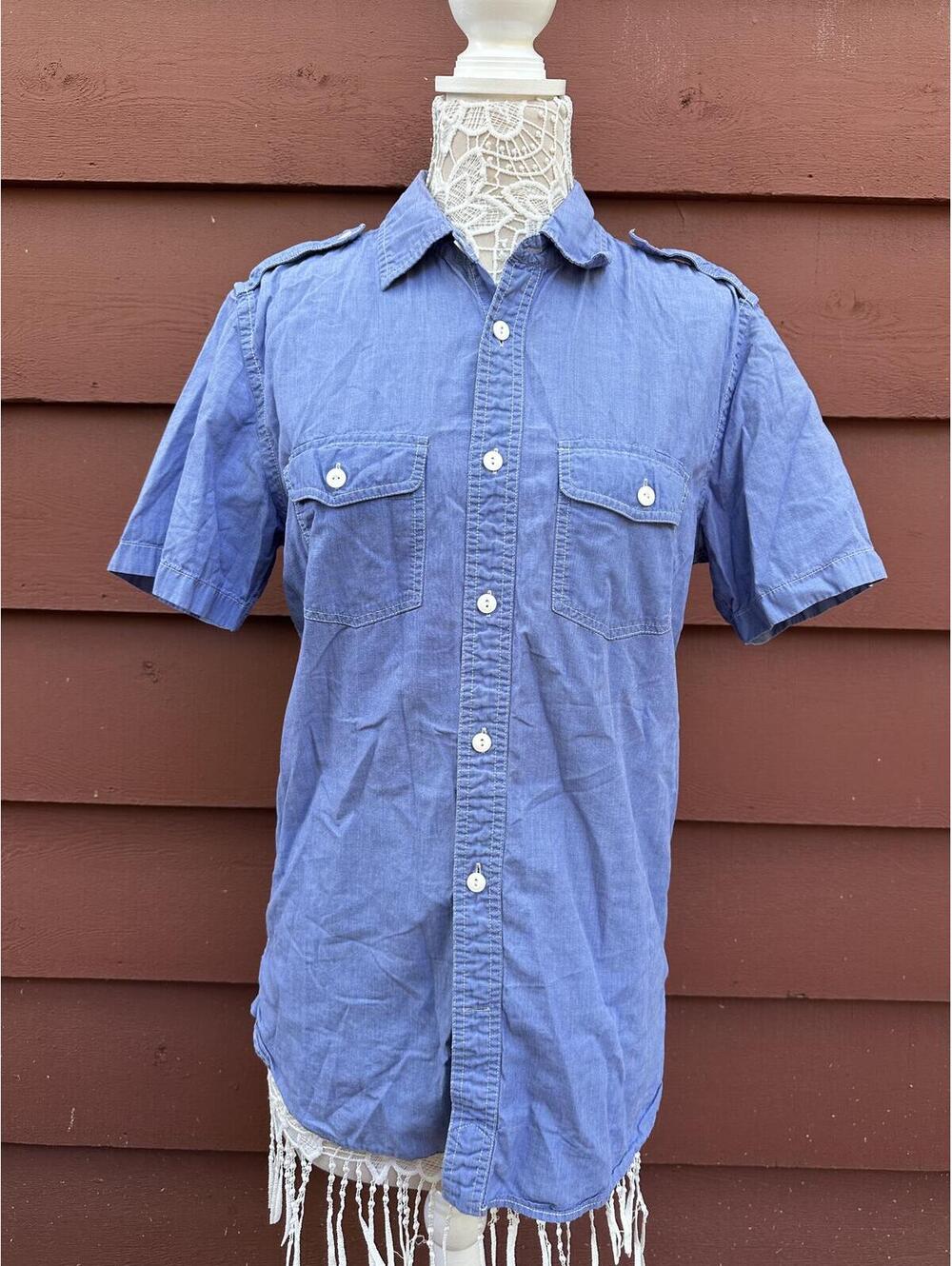Gap Light Blue Short Sleeve Button Up Shirt
